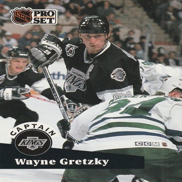 Wayne Gretzky Hockey Card Collection - Picture 11 of 11